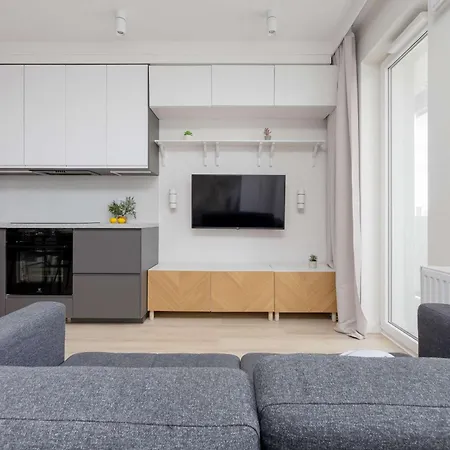 公寓 Swiatowida Modern With Balcony & Parking In By Renters *