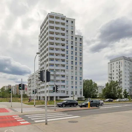 Swiatowida Modern With Balcony & Parking In By Renters *