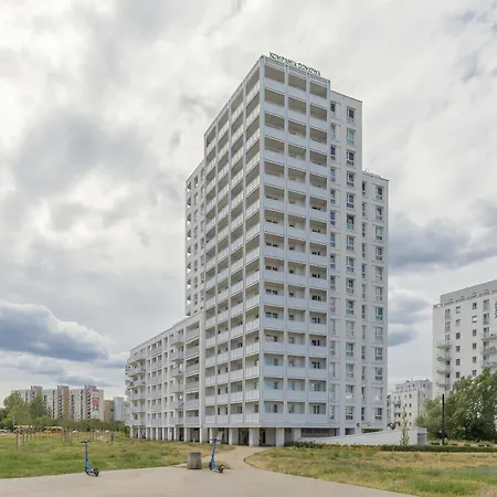 Swiatowida Modern With Balcony & Parking In By Renters * 华沙